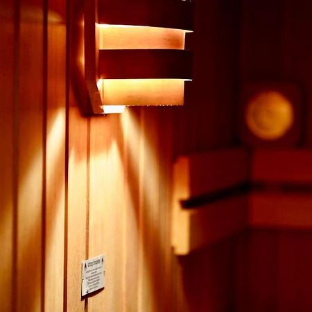 Helle Kellerwohnung Im Gruenen Mit Sauna كولونيا المظهر الخارجي الصورة